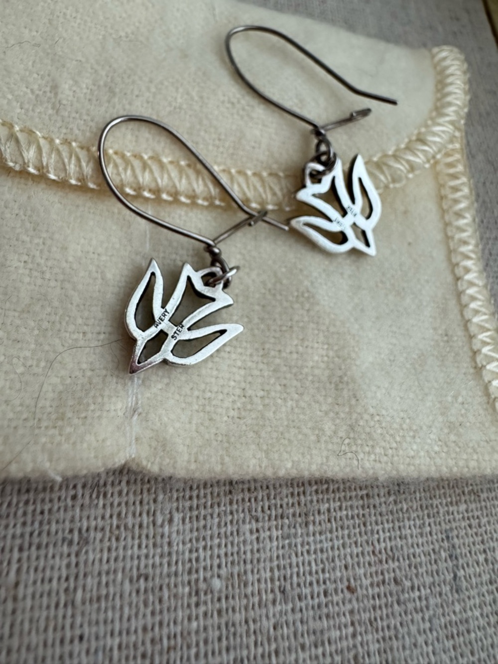 James Avery Retired Silver Descending Dove Earrings - Picture 3 of 3